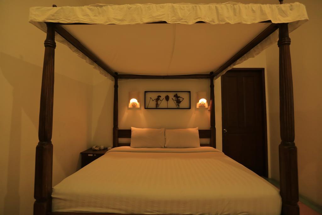 Putri Bali Villa Seminyak Esterno foto