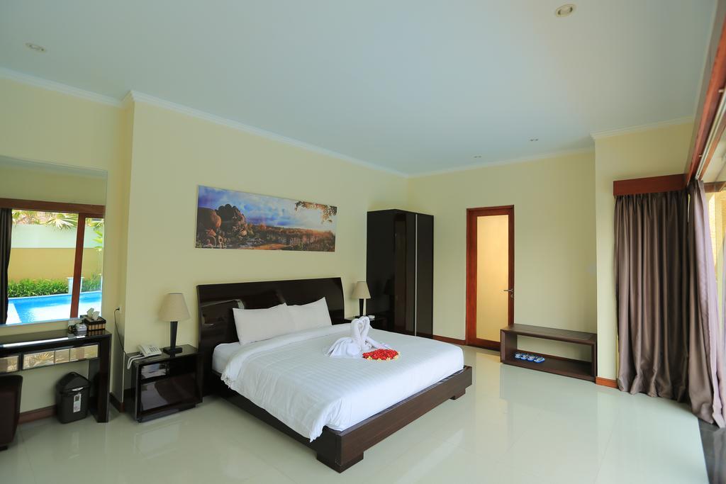 Putri Bali Villa Seminyak Esterno foto