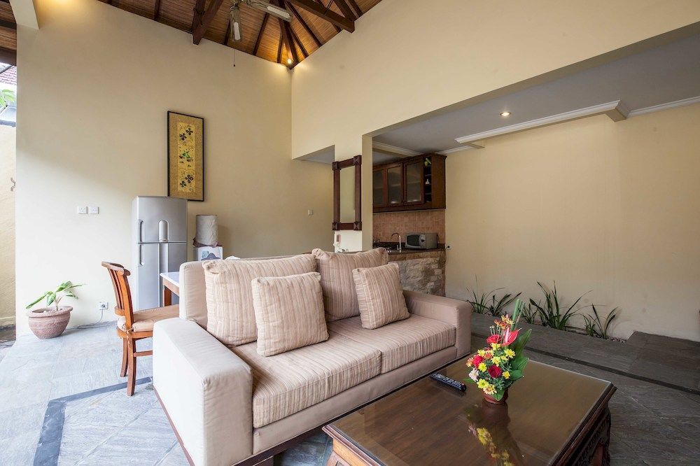 Putri Bali Villa Seminyak Esterno foto