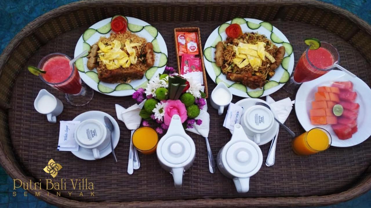 Putri Bali Villa Seminyak Esterno foto